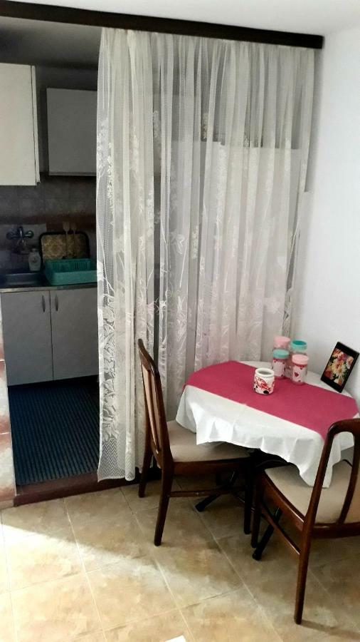 Apartman Tatjana Sutomore Exterior foto